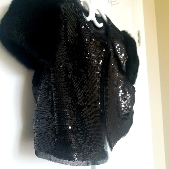 BCBG Statement Cropped Jacket w/ Rabbit Fur - Picture 4 of 7